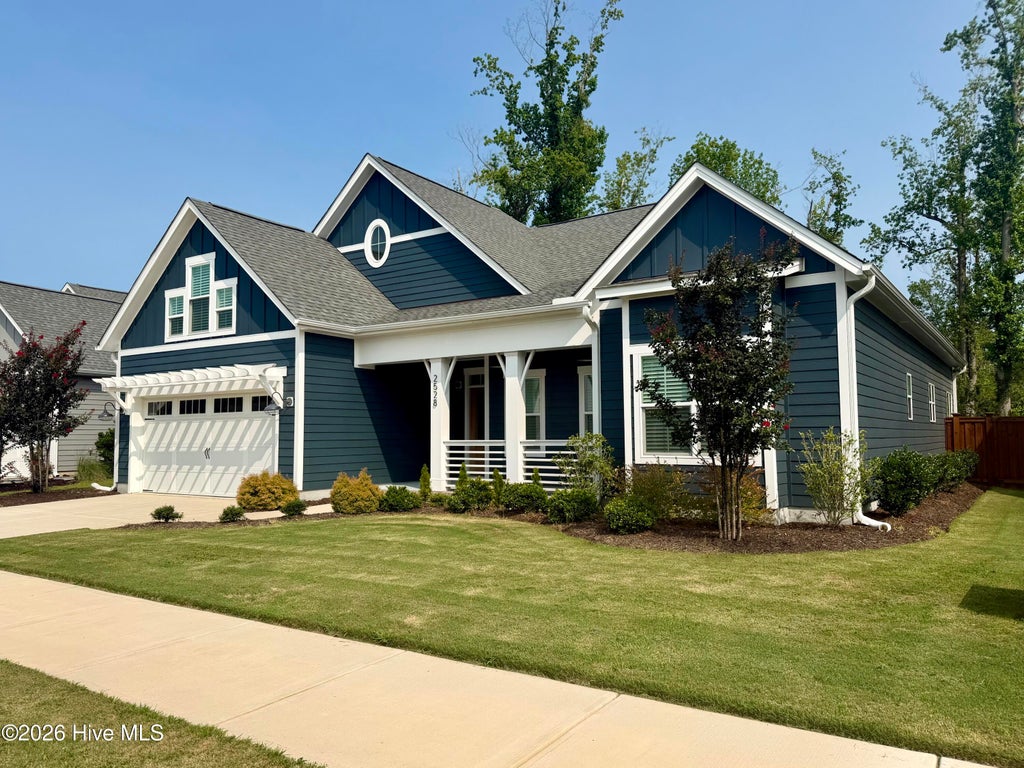 Photo of 2528 Lakeside Circle, Wilmington, NC 28401 (MLS # 100589440)