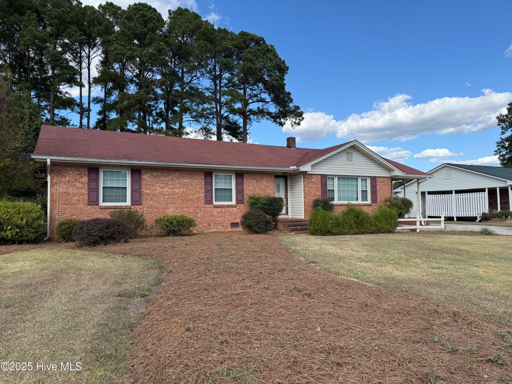 Photo of 1720 Westwood Avenue W, Wilson, NC 27893 (MLS # 100534683)