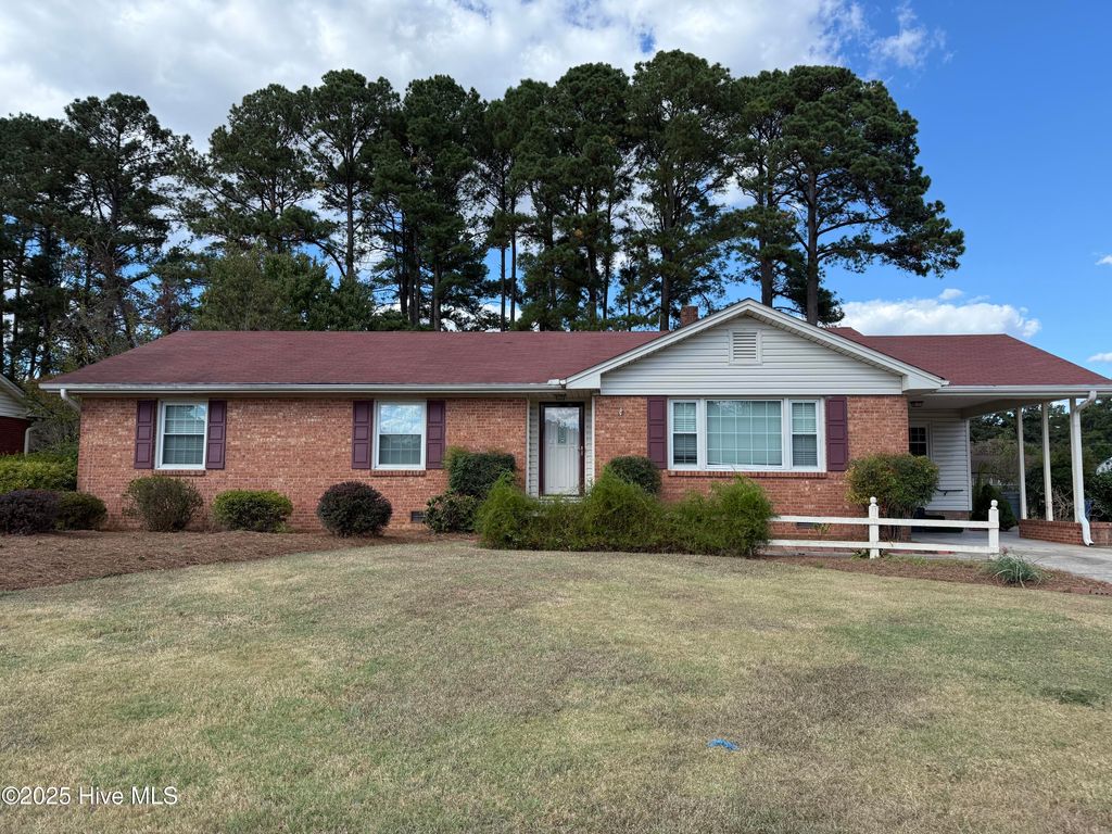 Photo of 1720 Westwood Avenue W, Wilson, NC 27893 (MLS # 100534683)