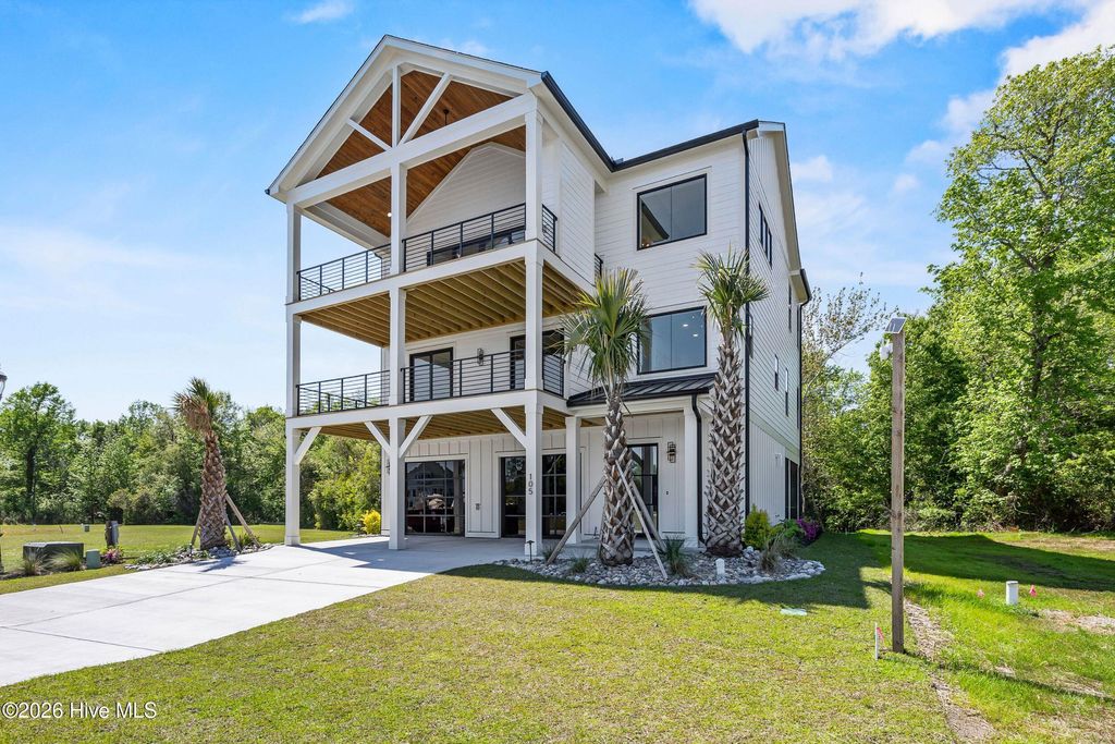 Photo of 105 Night Heron Trace, Holly Ridge, NC 28445 (MLS # 100567625)