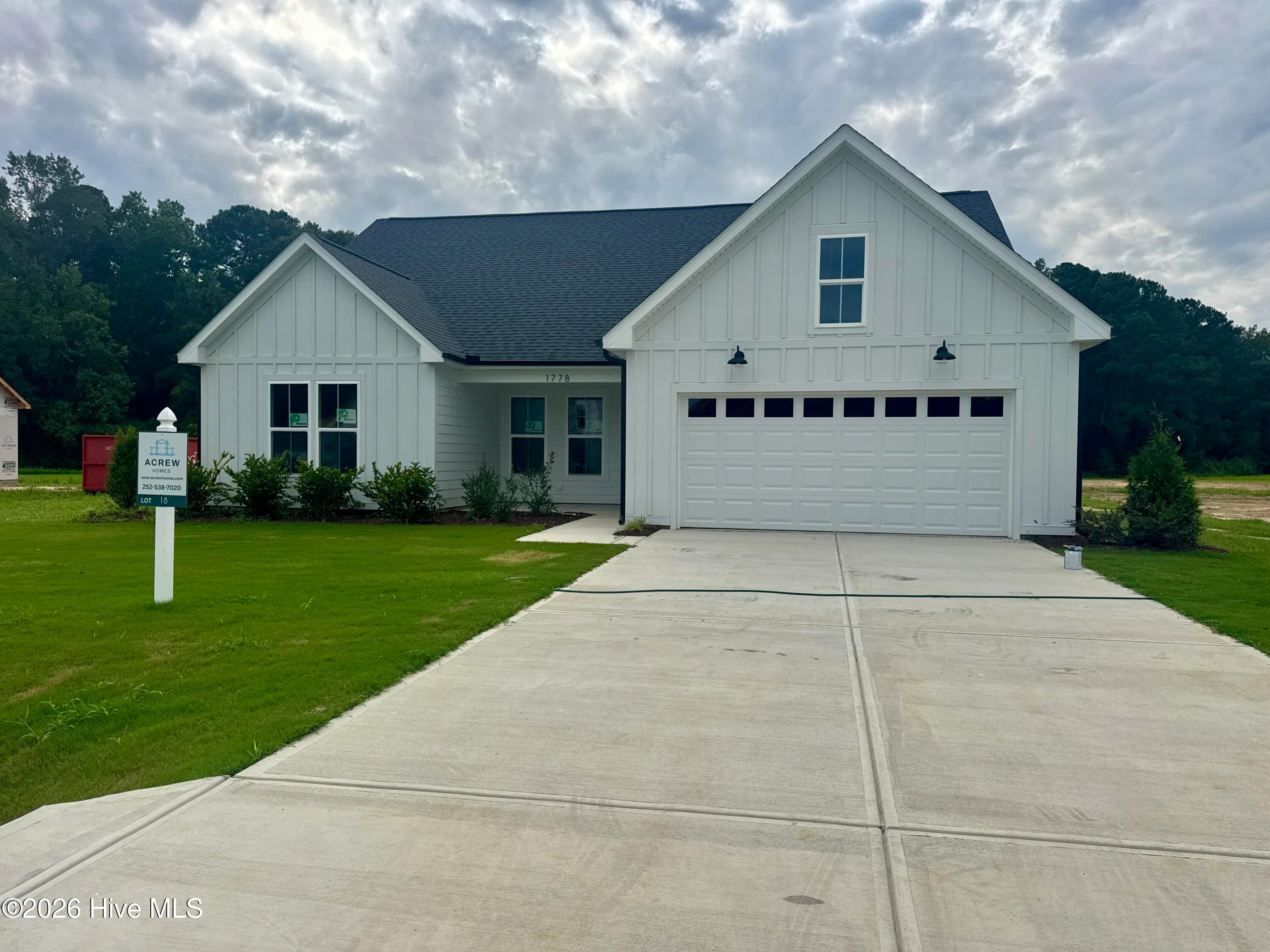 1778 Dixon Grove Lane, Grimesland, NC, 27837