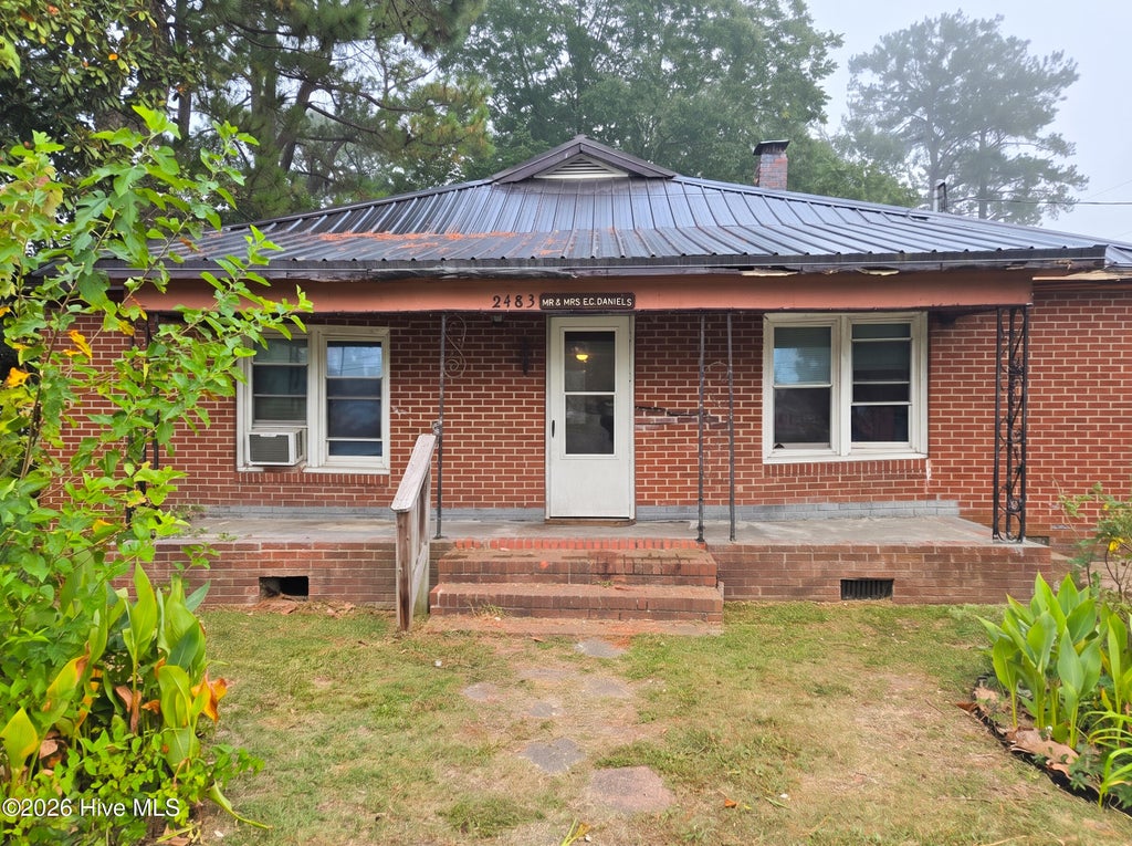 Photo of 2483 Railroad Street, Winterville, NC 28590 (MLS # 100612635)