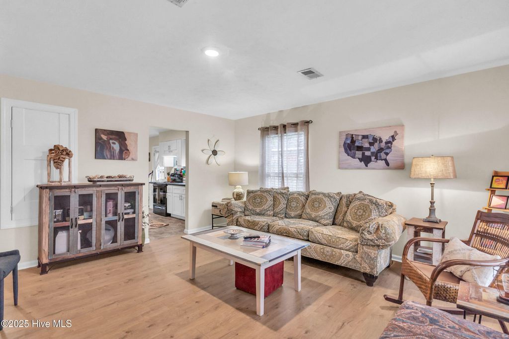 Photo of 5524 Bavarian Lane, Wilmington, NC 28405 (MLS # 100558659)