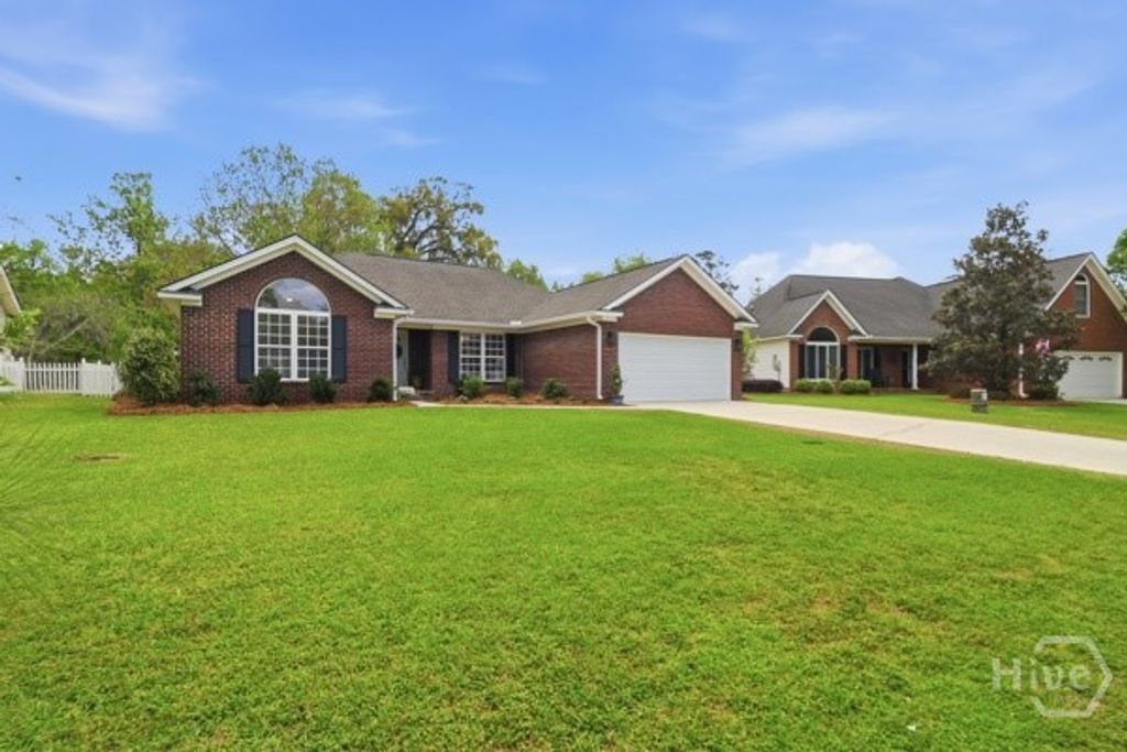 Photo of 372 Belle Grove Circle, Richmond Hill, GA 31324 (MLS # SA352841)