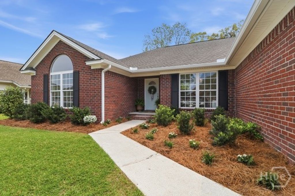 Photo of 372 Belle Grove Circle, Richmond Hill, GA 31324 (MLS # SA352841)