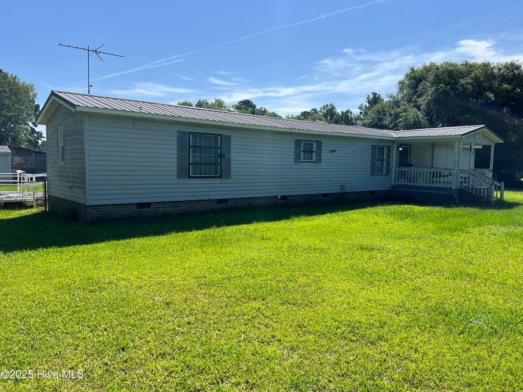 Photo of 471 Ball Park Road, Lumberton, NC 28358 (MLS # 100540019)
