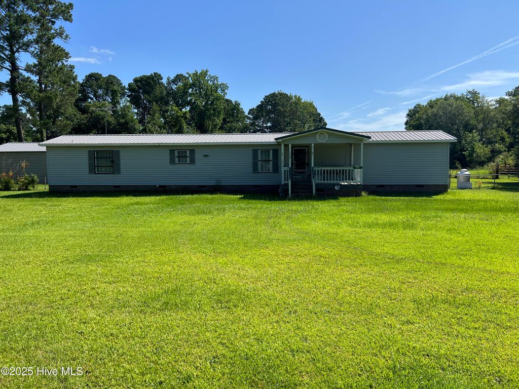 Photo of 471 Ball Park Road, Lumberton, NC 28358 (MLS # 100540019)