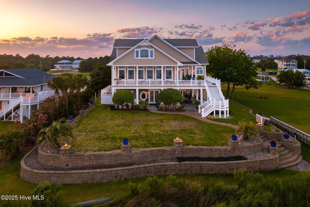 Photo of 291 Live Oak Road, Newport, NC 28570 (MLS # 100511260)