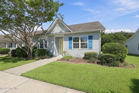 Townhouse For Sale - 1001 Courtyard<br/> Beaufort, NC 28516