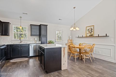 Tiny photo for 704 W Warner Court, Hubert, NC 28539 (MLS # 100563188)