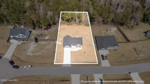 Tiny photo for 704 W Warner Court, Hubert, NC 28539 (MLS # 100563188)