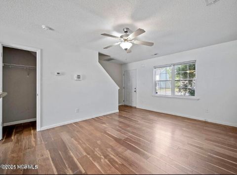 Tiny photo for 7009 Banister Loop, Jacksonville, NC 28546 (MLS # 100546630)