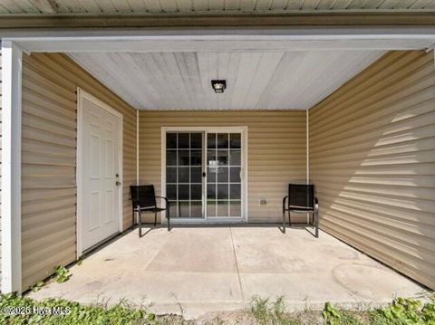 Tiny photo for 7009 Banister Loop, Jacksonville, NC 28546 (MLS # 100546630)