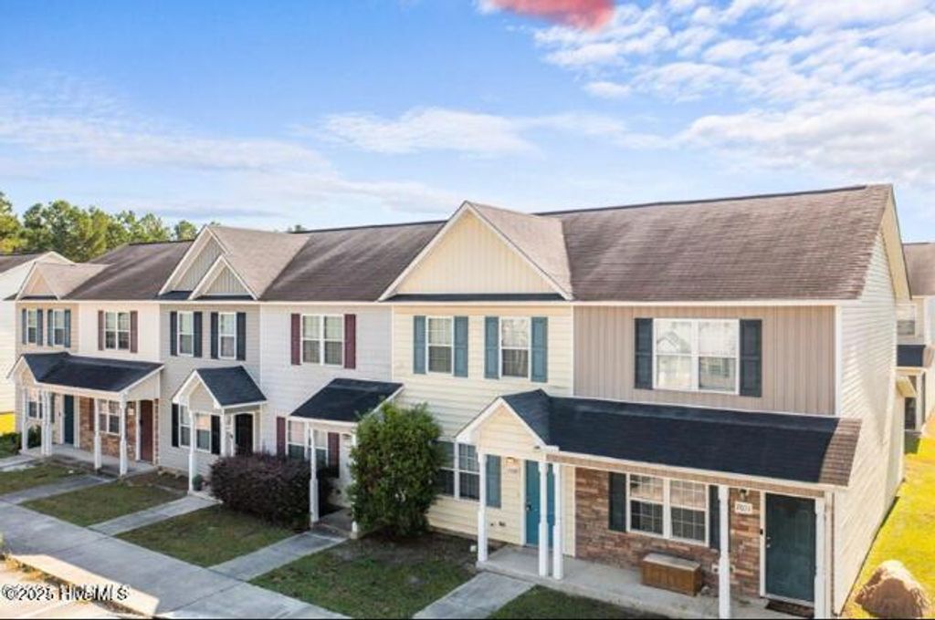 Photo of 7009 Banister Loop, Jacksonville, NC 28546 (MLS # 100546630)