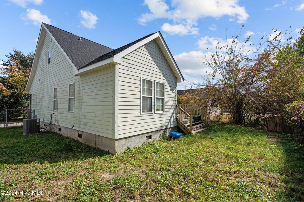 Photo of 626 Taylor Street, Wilmington, NC 28401 (MLS # 100489444)