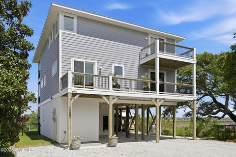Tiny photo for 1207 S Topsail Drive, Surf City, NC 28445 (MLS # 100572437)
