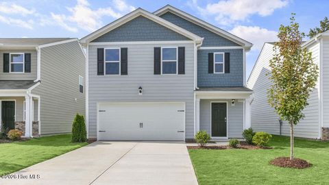 Homes For Sale - 286 Palm Drive<br/> Lee County, Sanford, NC 27332