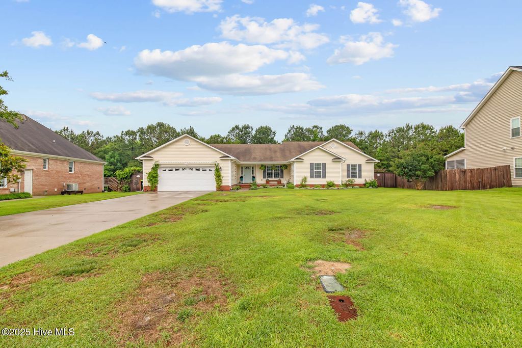 Photo of 912 Morganser Drive, Swansboro, NC 28584 (MLS # 100510785)