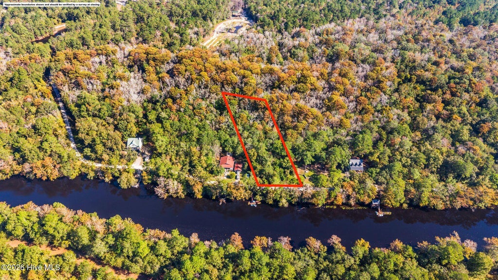 Photo of 5 Riverview Drive, Burgaw, NC 28425 (MLS # 100611798)