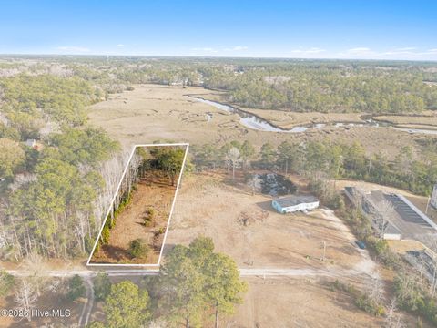 Photo of 250 Edgewater Drive SW, Shallotte, NC 28470 (MLS # 100552102)