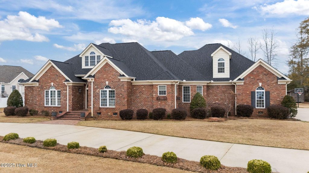 Photo of 1427 Canter Way, Ayden, NC 28513 (MLS # 100566468)