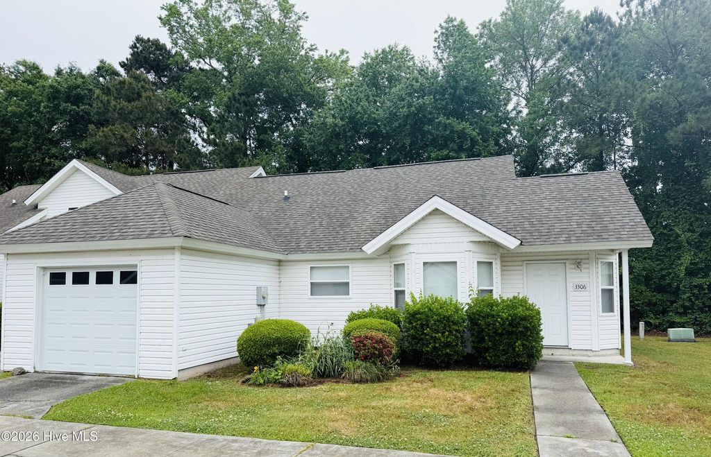 Photo of 3306 Belmont Circle, Wilmington, NC 28405 (MLS # 100570521)