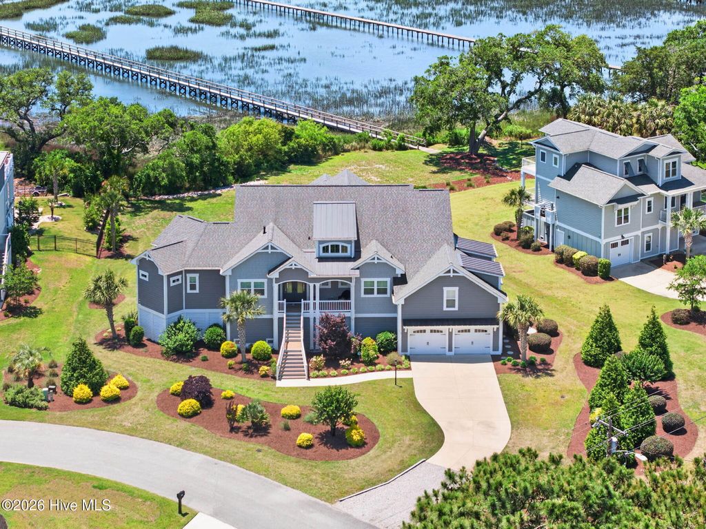 Photo of 512 Twisted Oak Lane, Sunset Beach, NC 28468 (MLS # 100578009)