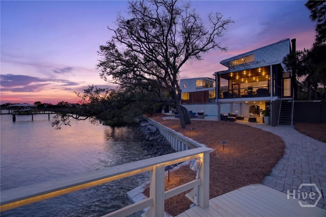 228 Catalina Drive