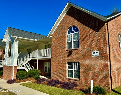 Apartment For Rent - 1231 Westpointe Drive #2<br/> Pitt County, Greenville, NC 27834