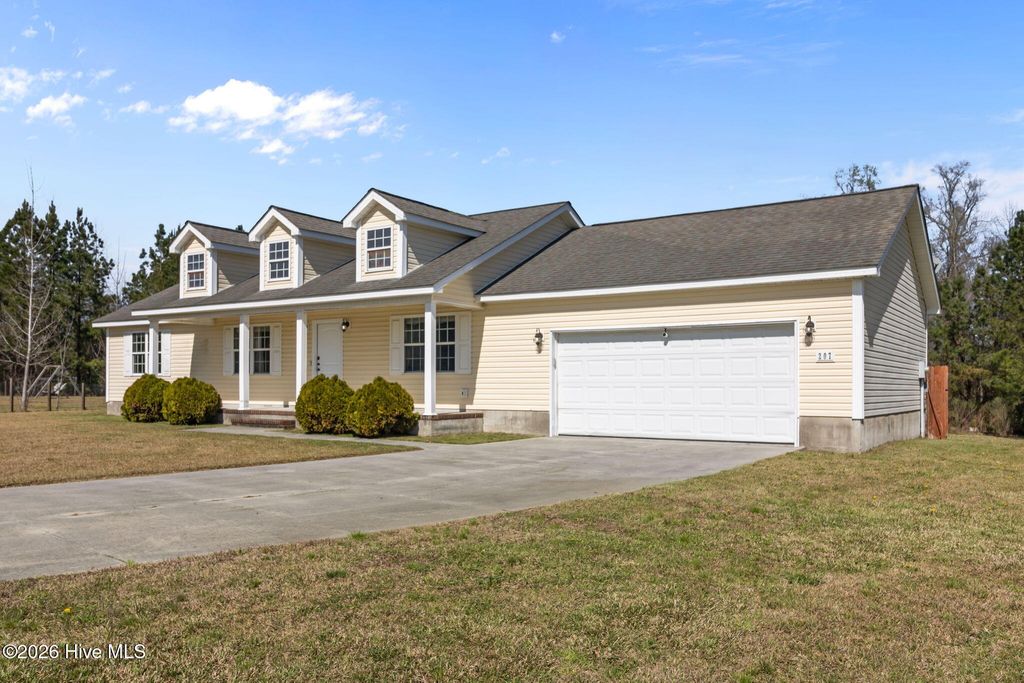 Photo of 207 Tall Tree Court, Maysville, NC 28555 (MLS # 100561694)