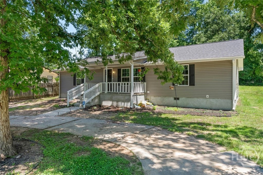 Photo of 566 Shadowmoor Circle, Thomson, GA 30824 (MLS # CL363567)