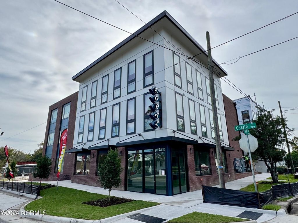 Photo of 1102 Castle Street #301, Wilmington, NC 28401 (MLS # 100575750)