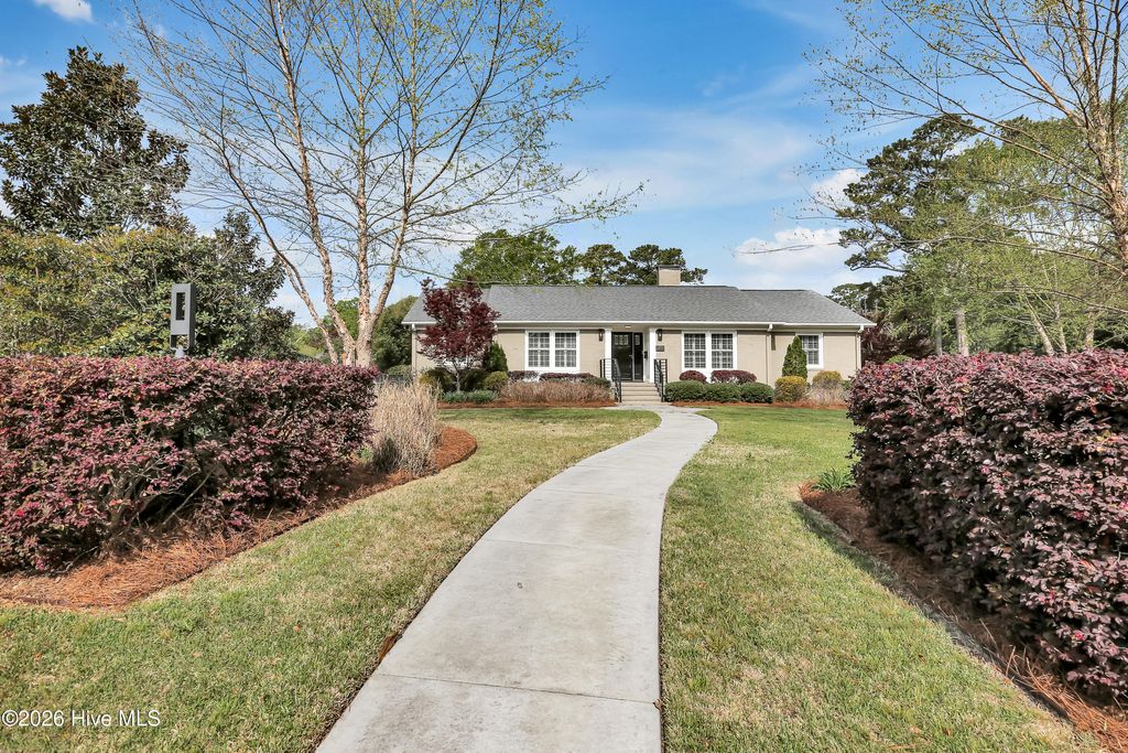Photo of 1202 Forest Hills Drive, Wilmington, NC 28403 (MLS # 100565189)