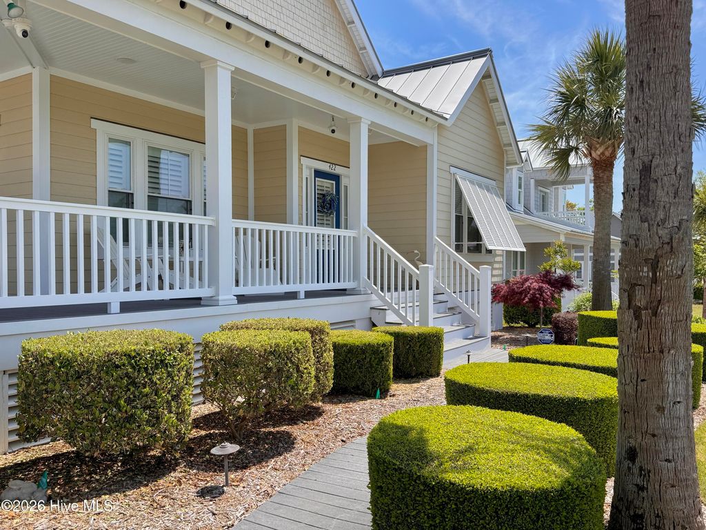 Photo of 422 Sunrise Court, Emerald Isle, NC 28594 (MLS # 100568941)