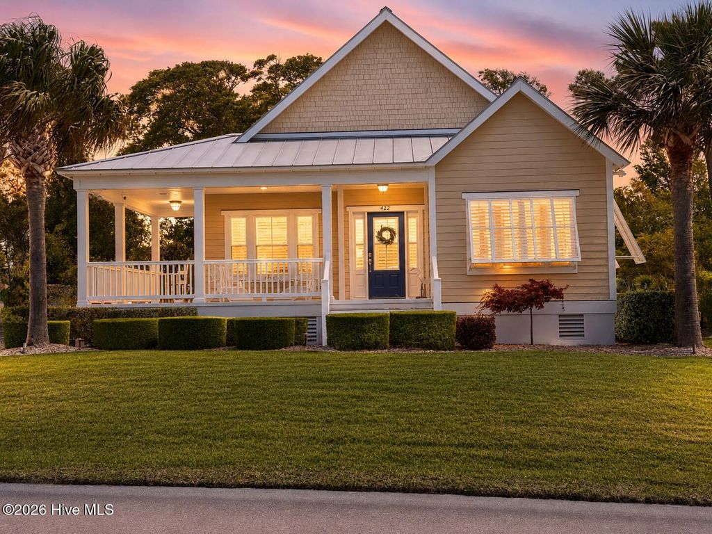 Photo of 422 Sunrise Court, Emerald Isle, NC 28594 (MLS # 100568941)