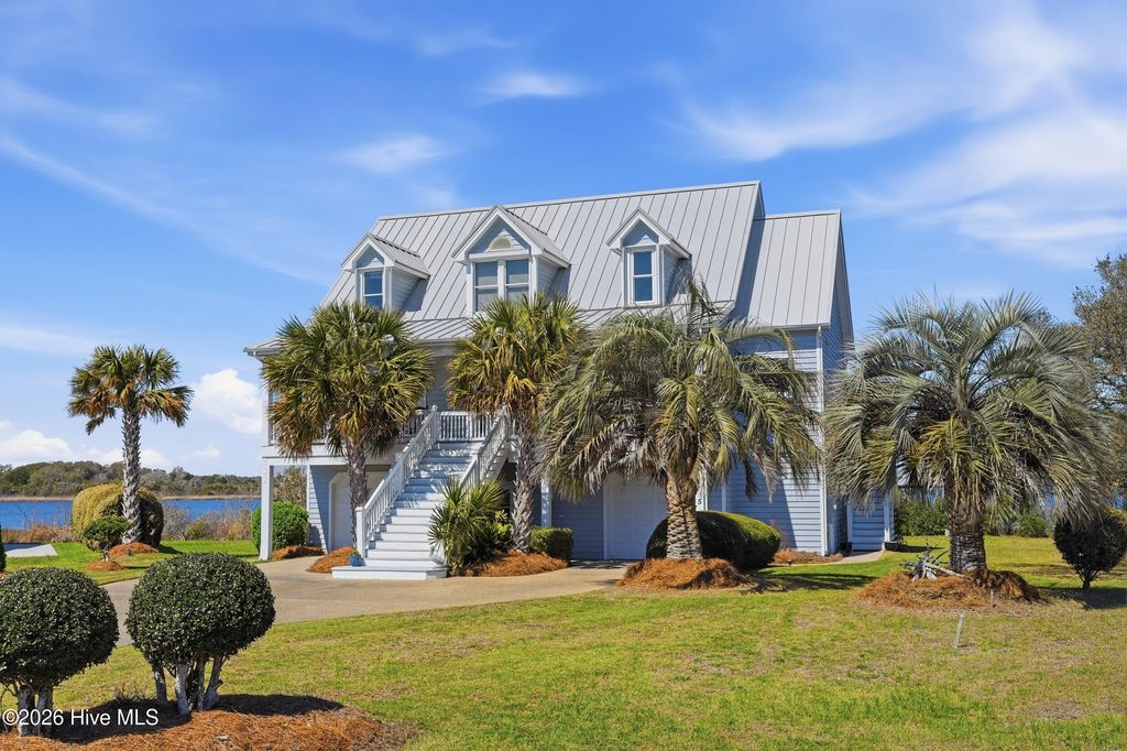 Photo of 5 Osprey Circle, North Topsail Beach, NC 28460 (MLS # 100561994)