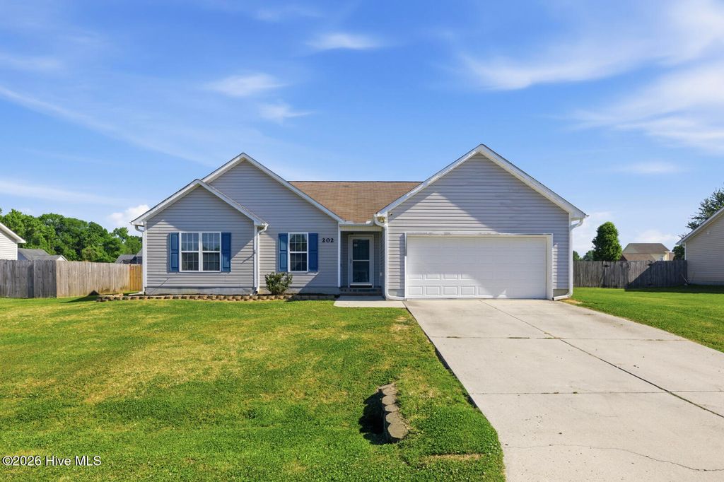 Photo of 202 High Meadow Court, Richlands, NC 28574 (MLS # 100569948)