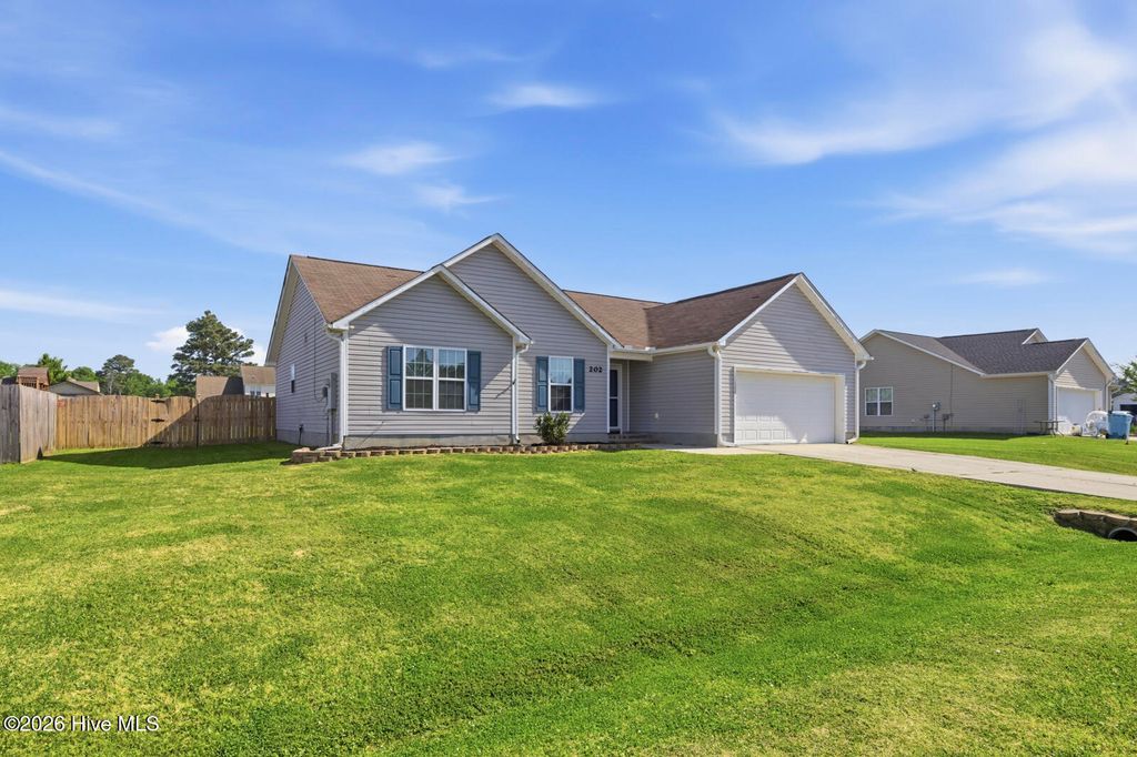 Photo of 202 High Meadow Court, Richlands, NC 28574 (MLS # 100569948)