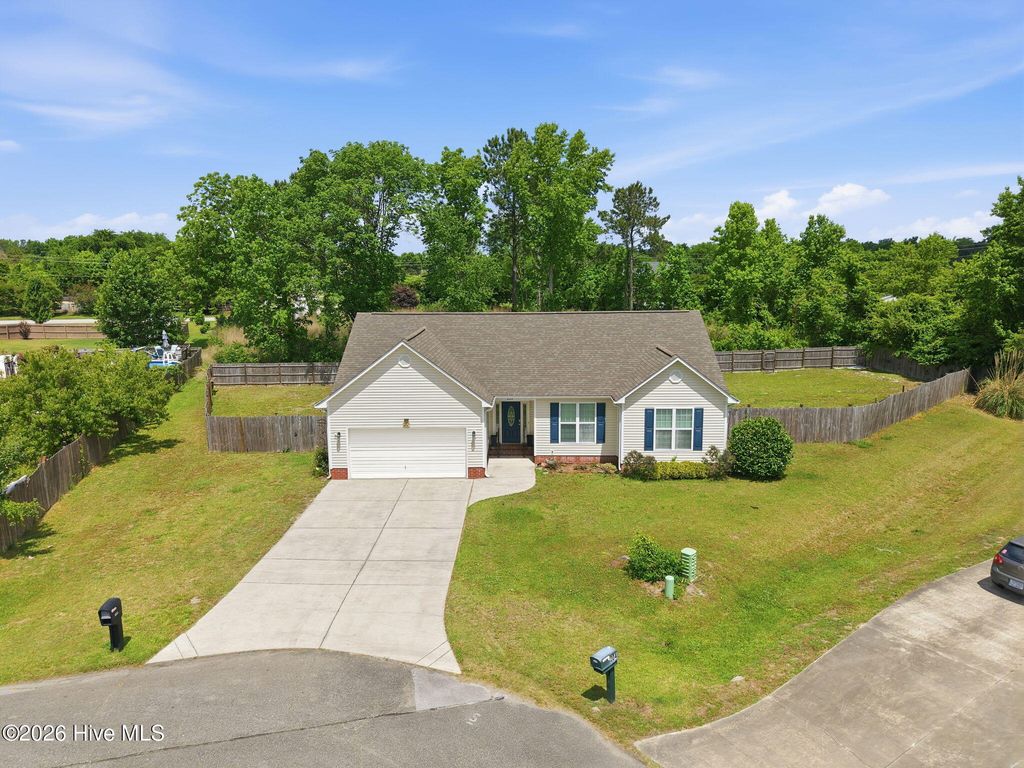 Photo of 203 Grafton Court, Jacksonville, NC 28540 (MLS # 100576304)