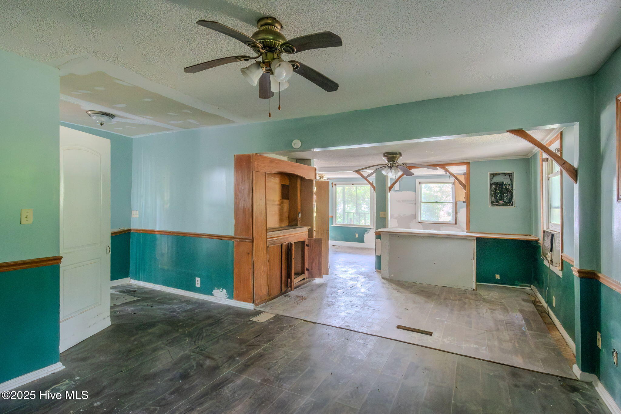 Burgaw, North Carolina 28425, United States, 3 Bedrooms Bedrooms, ,2 BathroomsBathrooms,Residential,Active,256150