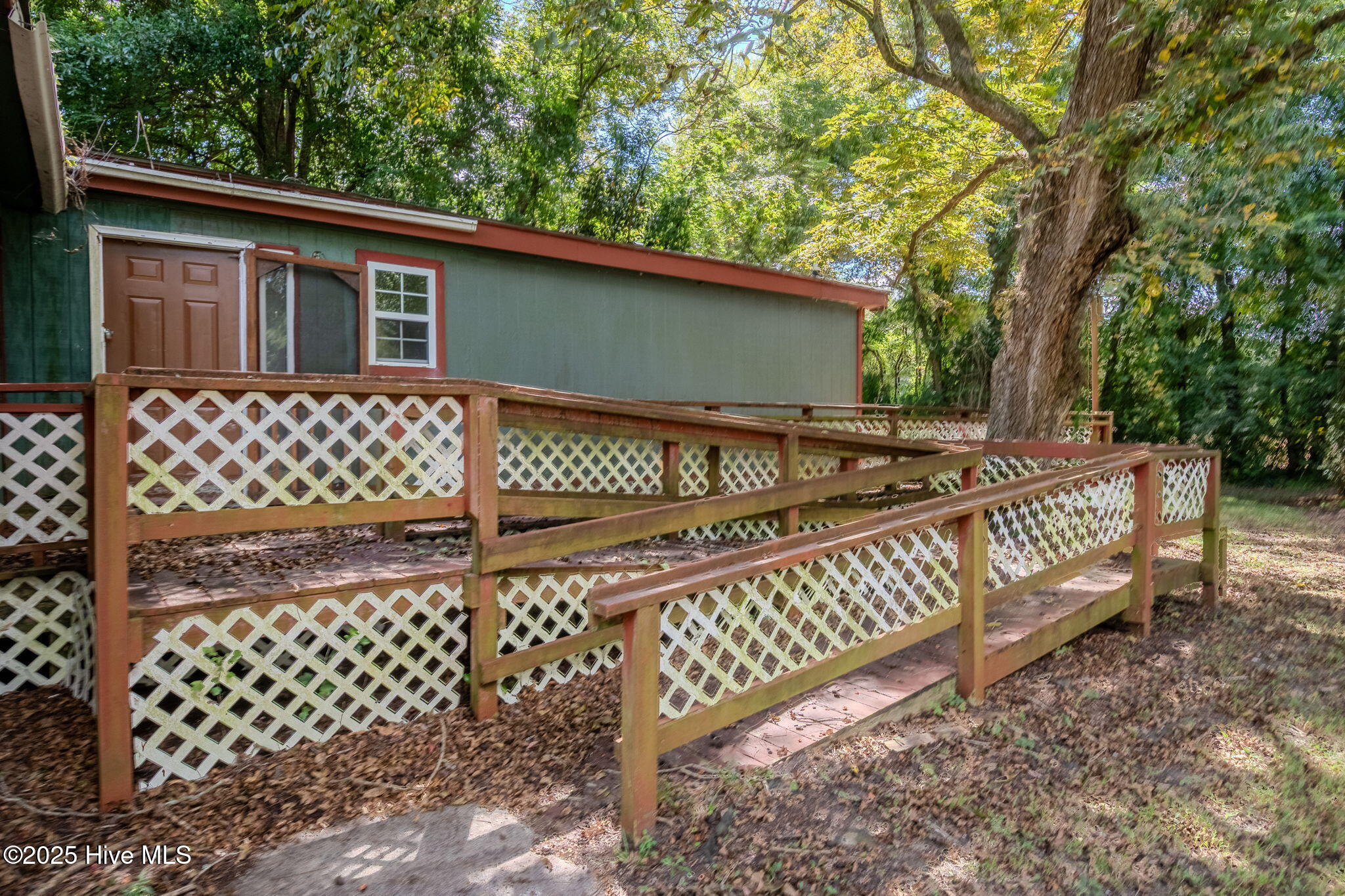 Burgaw, North Carolina 28425, United States, 3 Bedrooms Bedrooms, ,2 BathroomsBathrooms,Residential,Active,256150