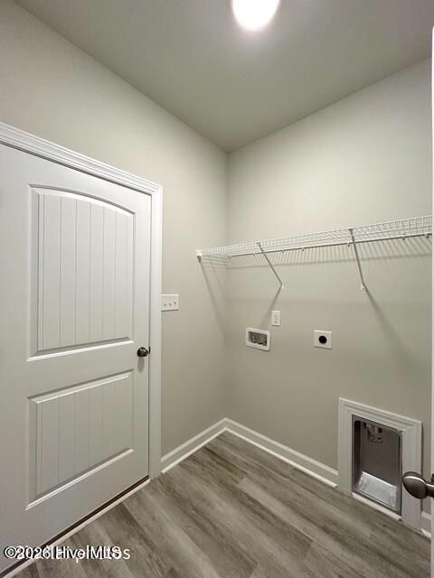 Tiny photo for 1233 Inner Banks Lane, Jacksonville, NC 28546 (MLS # 100563392)