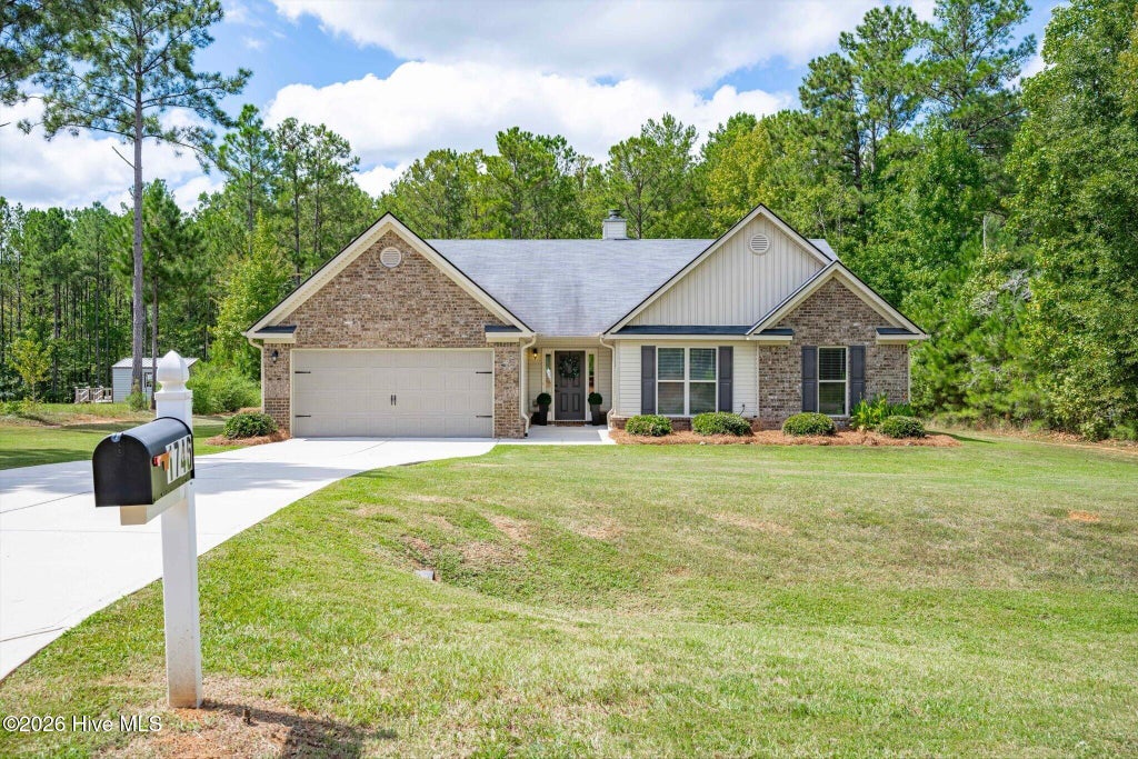 Photo of 1746 Sara Hunter Lane NW, Milledgeville, GA 31061 (MLS # 100601930)