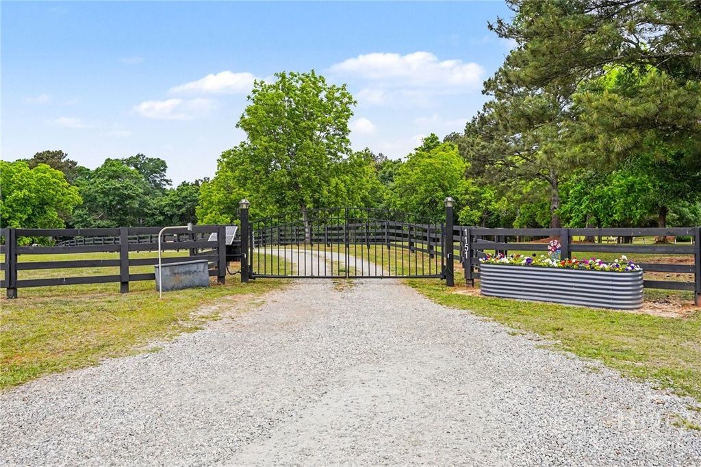 Photo of 1151 Social Circle Fairplay Road, Social Circle, GA 30025 (MLS # CL356103)