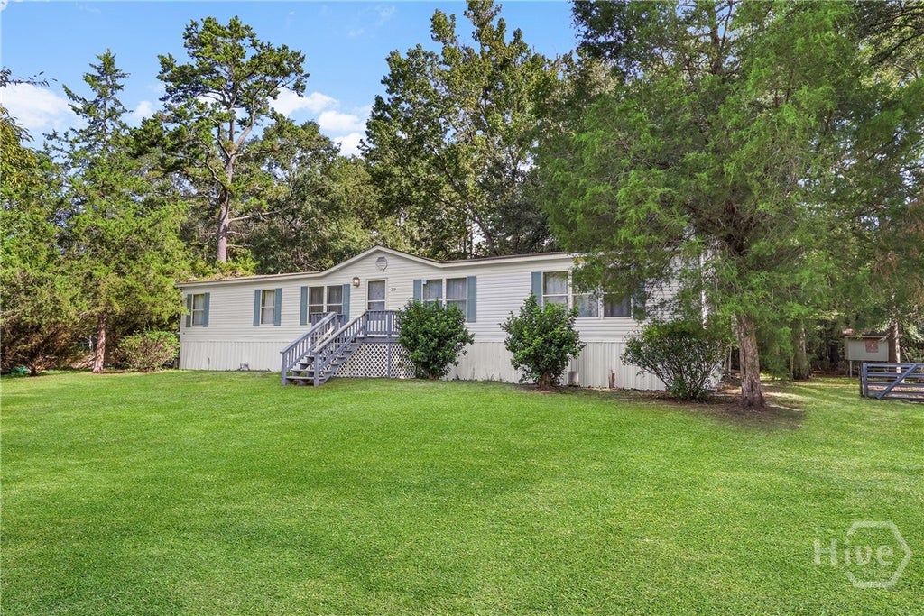 Photo of 208 River Oak Drive, Bloomingdale, GA 31302 (MLS # SA364650)