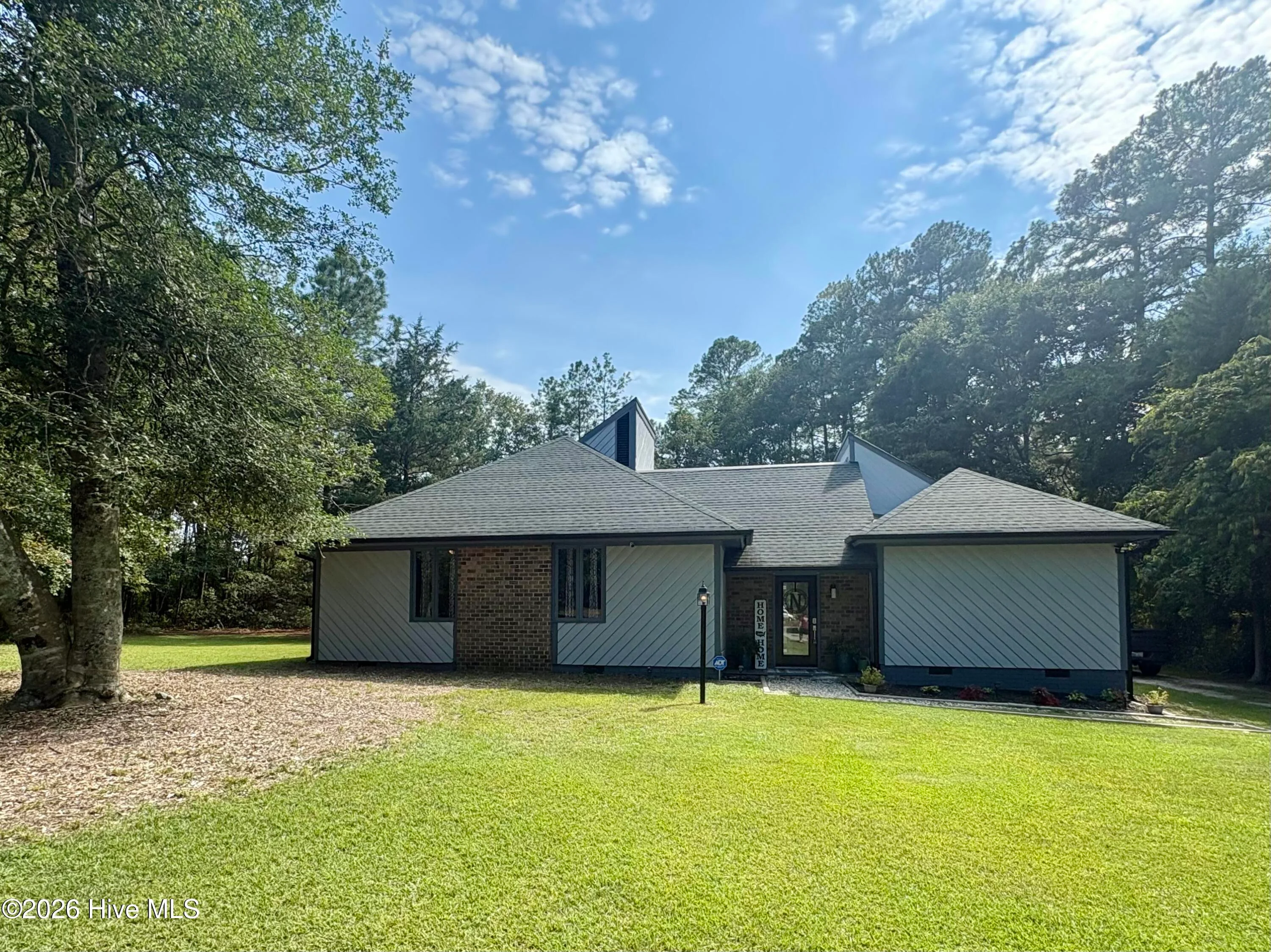 12800 Woodbridge Drive
