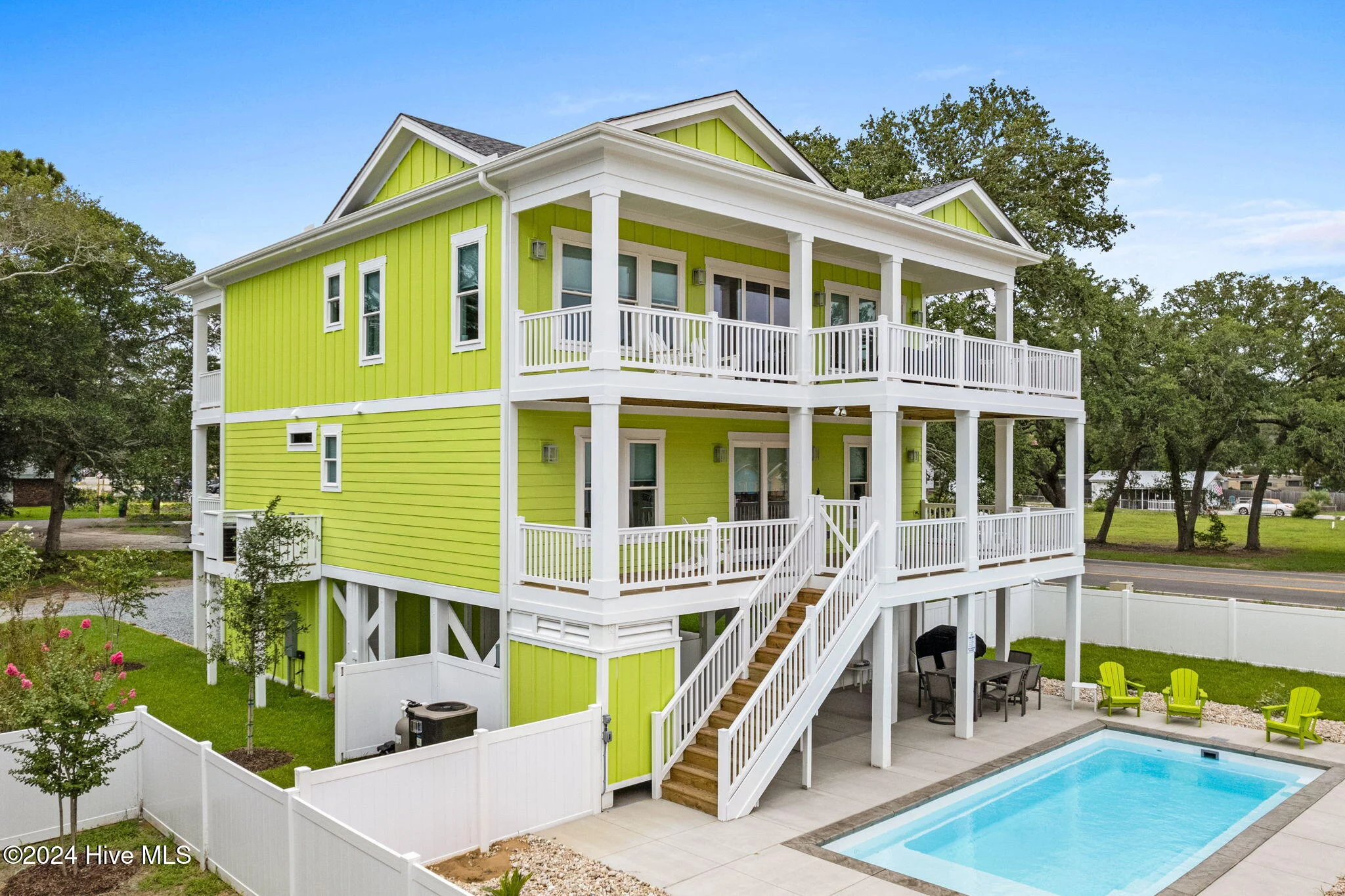 96 SE 66th Street