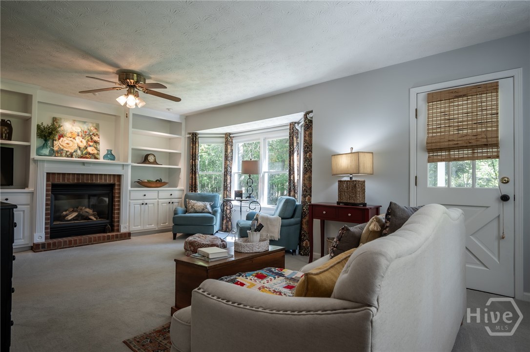 1181 Pete Dickens Road