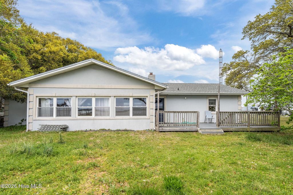 Photo of 246 Swan Point Road, Sneads Ferry, NC 28460 (MLS # 100566095)