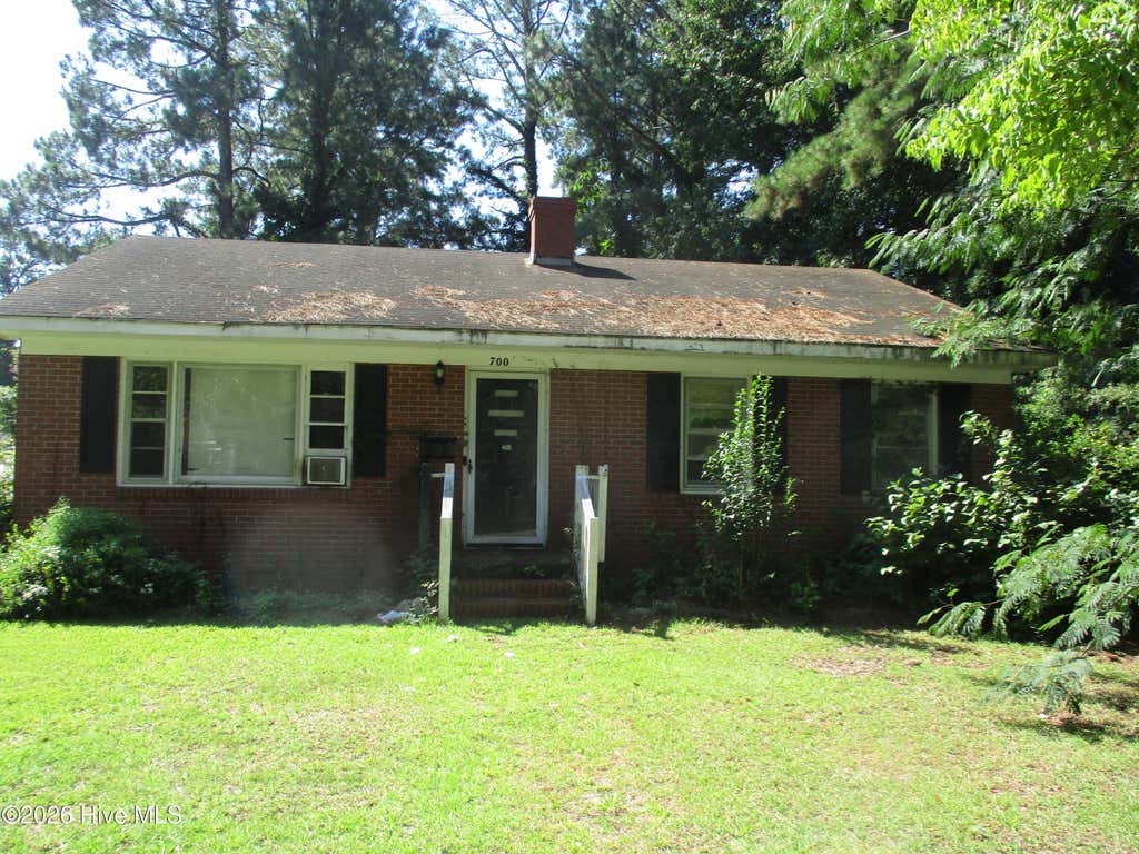 Photo of 700 Jones Avenue, Kinston, NC 28501 (MLS # 100597518)